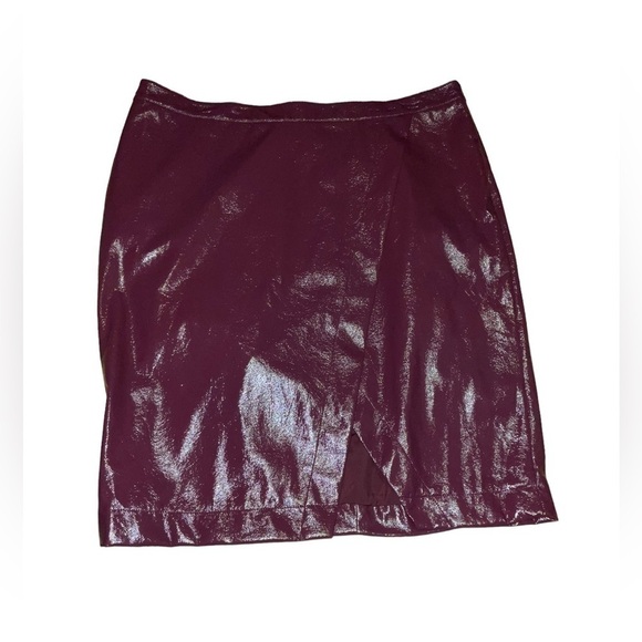 Nina Parker Women’s Trendy Plus Size Faux Leather Skirt Size 16W Burgundy - Picture 2 of 8
